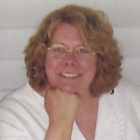 Carol Munro Photo 13