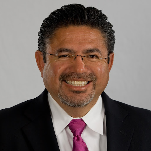 Julio Gomez Photo 35