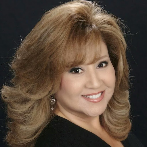 Michelle Flores Photo 46