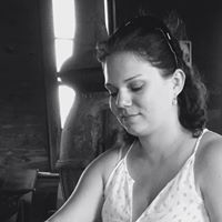 Sarah Ambrose Photo 37