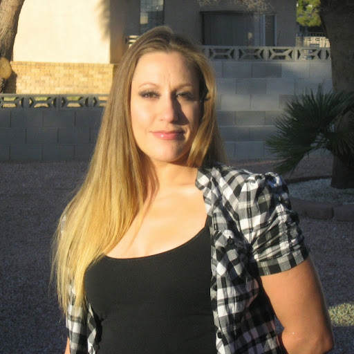 Elizabeth Campbell Photo 60