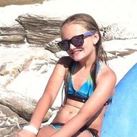 Rebecca Shaffer Photo 32