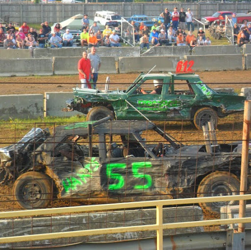 Jeremy Ogle Photo 33