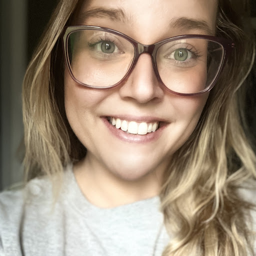 Julia Dugan Photo 7
