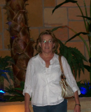 Debbie Cole Photo 26