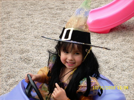 Rebecca Gomez Photo 33