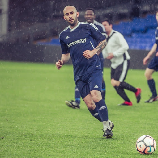 Lee Wilkinson Photo 29