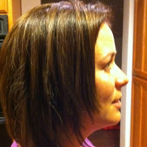 Jennifer Halliburton Photo 14