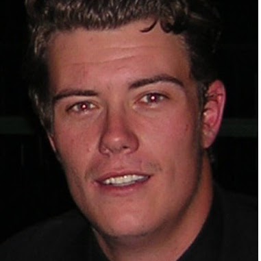 Stephen Wallace Photo 15