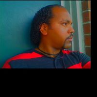Erik Suazo Photo 9