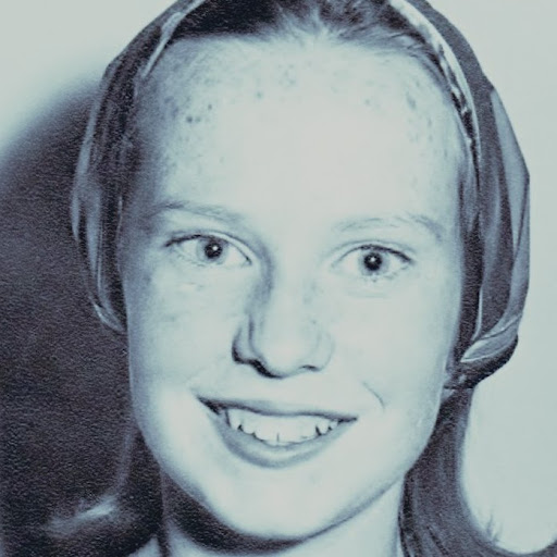 Robyn Dalton Photo 28