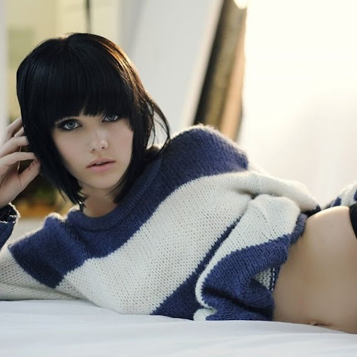 Nathalie Watson Photo 23