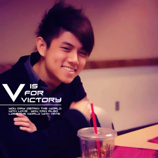 Bryan Hoang Photo 29