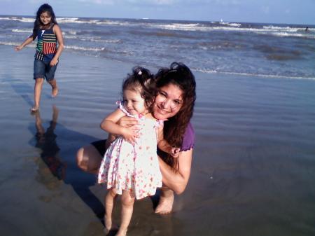 Amy Lopez Photo 22