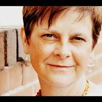 Ellen Oliver Photo 38