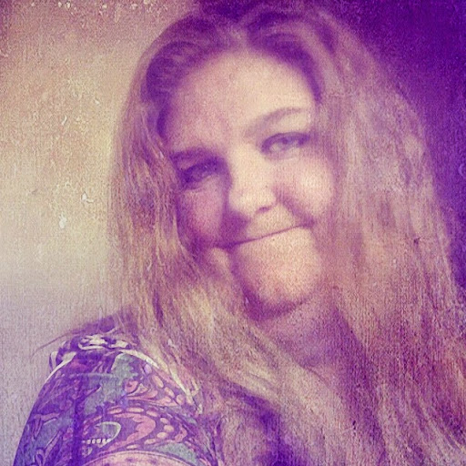 Veronica Larson Photo 16
