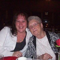 Julie Woodall Photo 9