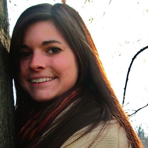 Liz Pierce Photo 16