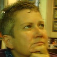 Julie Davies Photo 40