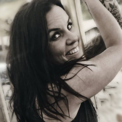Michele Perez Photo 17
