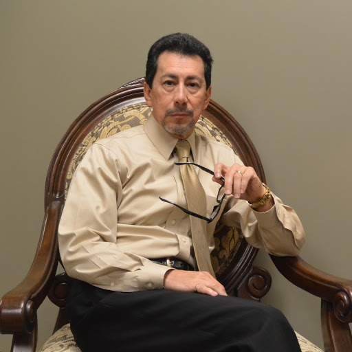 Cesar Castillo Photo 42