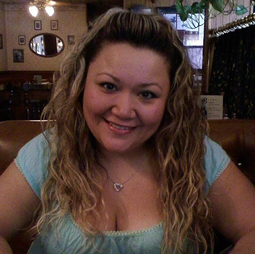 Elizabeth Martinez Photo 26