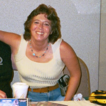 Nina Wood Photo 30