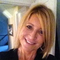 Angela Hicks Photo 23