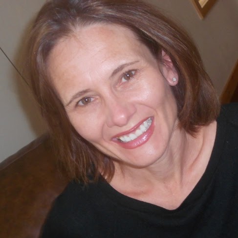 Lisa Tyler Photo 34