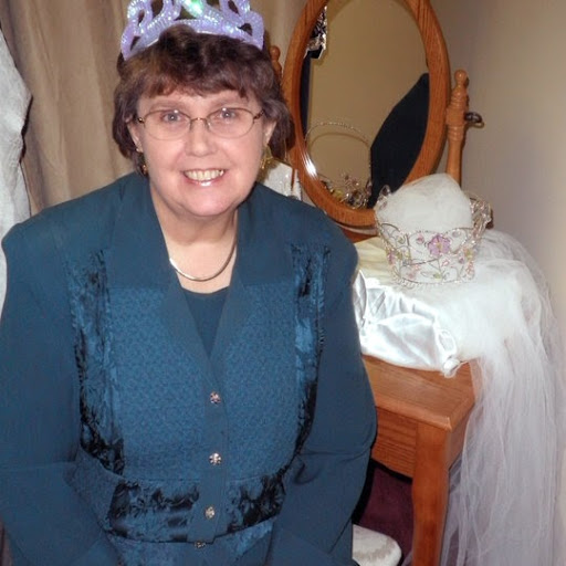 Jean Cox Photo 44