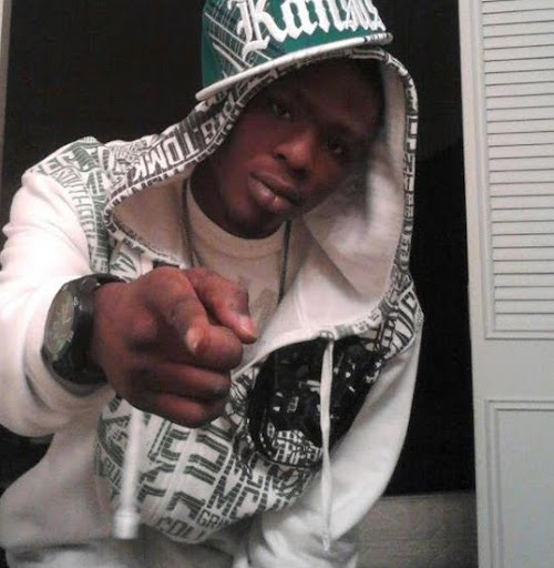 Walter Holmes Photo 15