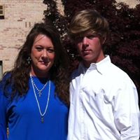 Michelle Handley Photo 19