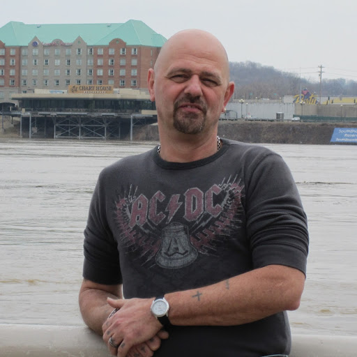 Larry Holleman Photo 13