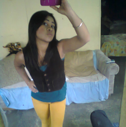 Whitney Gonzalez Photo 25