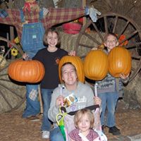 Kelly Wooten Photo 34