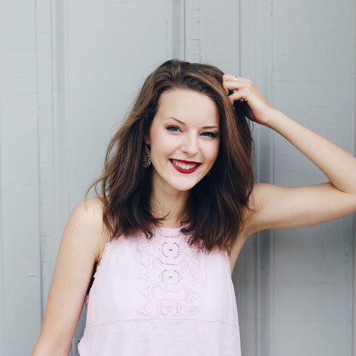 Sara Wood Photo 18