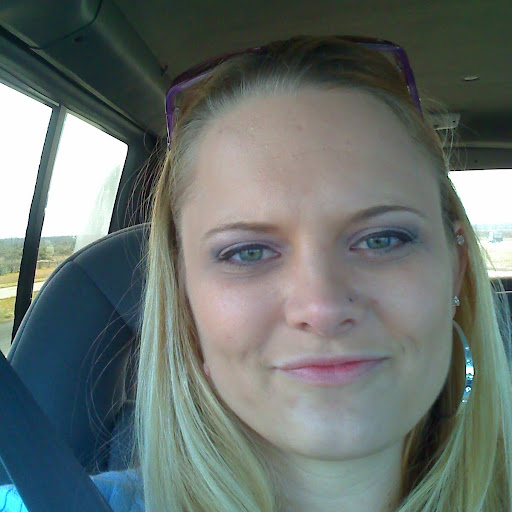 Kelly Snow Photo 31