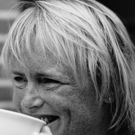 Alison Pratt Photo 34