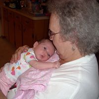 Barbara Anders Photo 16
