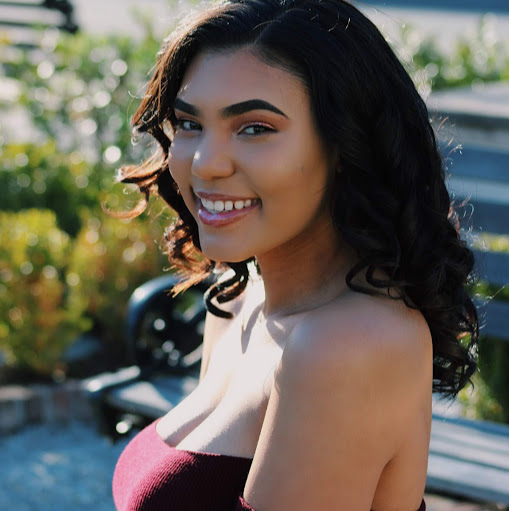 Destiny Robinson Photo 41
