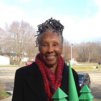 Janet Bell Photo 35