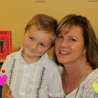 Lora Miller Photo 24