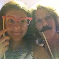 Amy Hernandez Photo 9