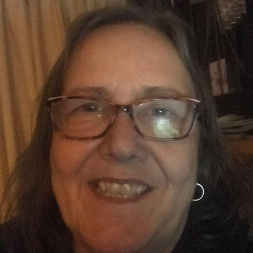 Suzanne Perry Photo 46