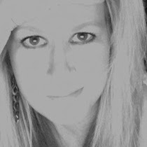 Robin Dillard Photo 7