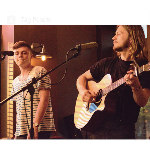 Carey Goodspeed Photo 6