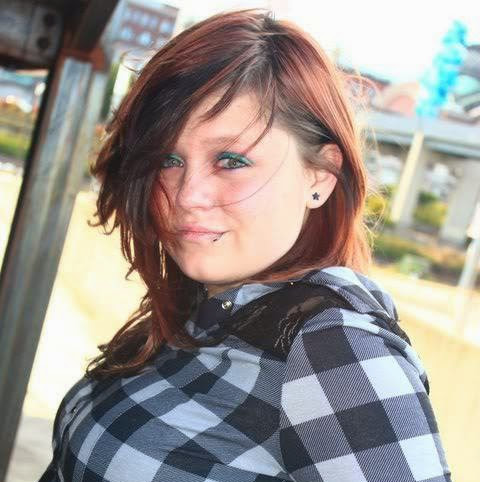 Donna Stephenson Photo 40
