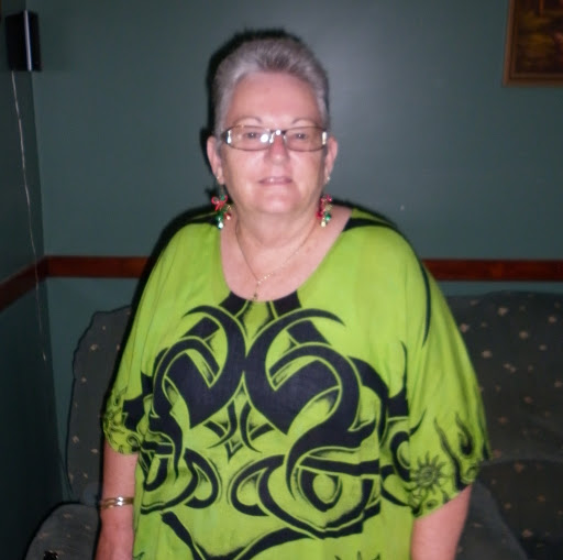 Robyn Willis Photo 12