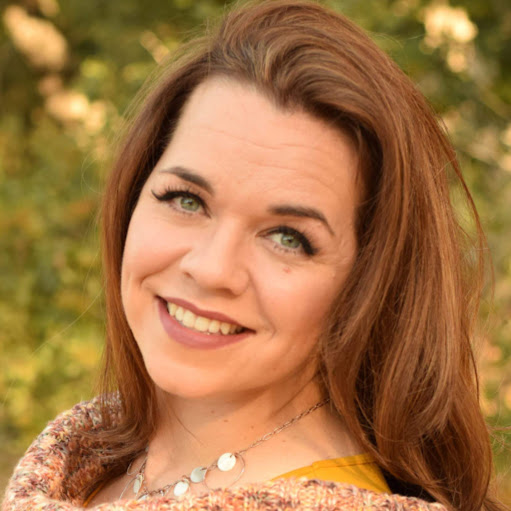 Anna Crowe Photo 7