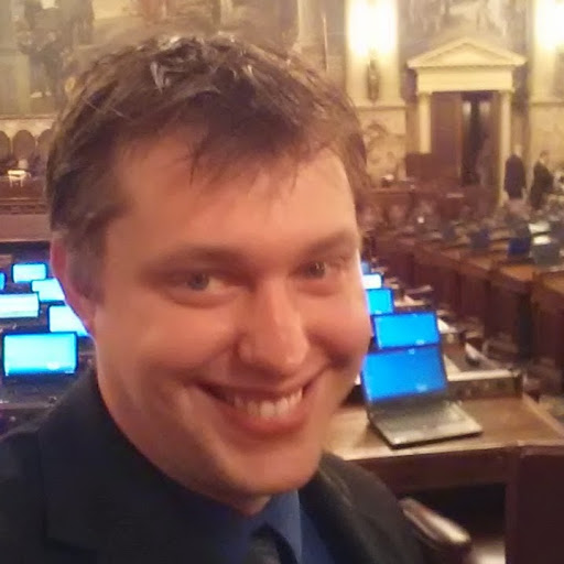 Dustin Bates Photo 13